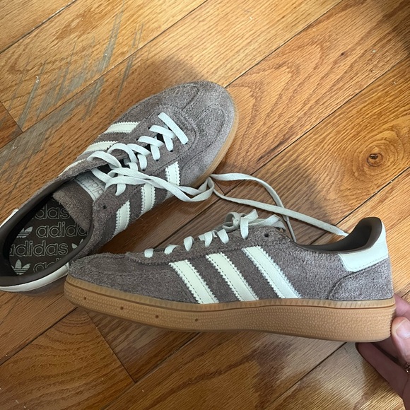adidas Gray Sneakers with White Stripes - Picture 4 of 4